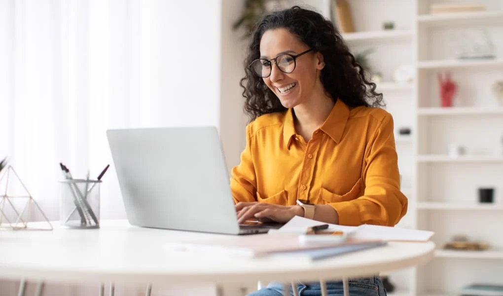 Internal IT team reviewing service desk, endpoint, security, and reporting tools